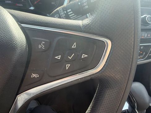 Used 2024 Chevrolet Equinox LS w/ LS Convenience Package AWD/4WD image 11