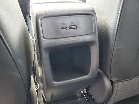 New 2026 Chevrolet Trax LT w/ Midnight Edition FWD image 25