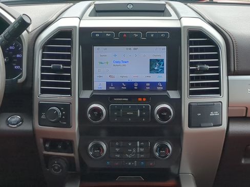 Certified 2021 Ford F250 King Ranch w/ King Ranch Ultimate Package AWD/4WD image 16