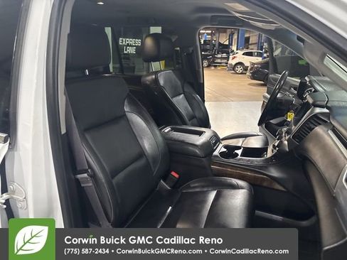 Used 2017 Chevrolet Suburban LT AWD/4WD image 38
