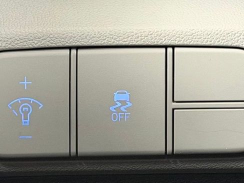 Certified 2024 Hyundai Elantra Limited image 15