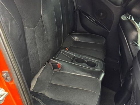 Used 2016 Hyundai Veloster Turbo image 14