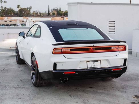 New 2026 Dodge Charger Scat Pack w/ Blacktop Package AWD/4WD image 7
