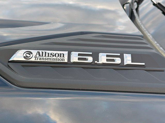 Used 2025 Chevrolet Silverado 2500 LT w/ Z71 Chrome Sport Edition AWD/4WD image 9