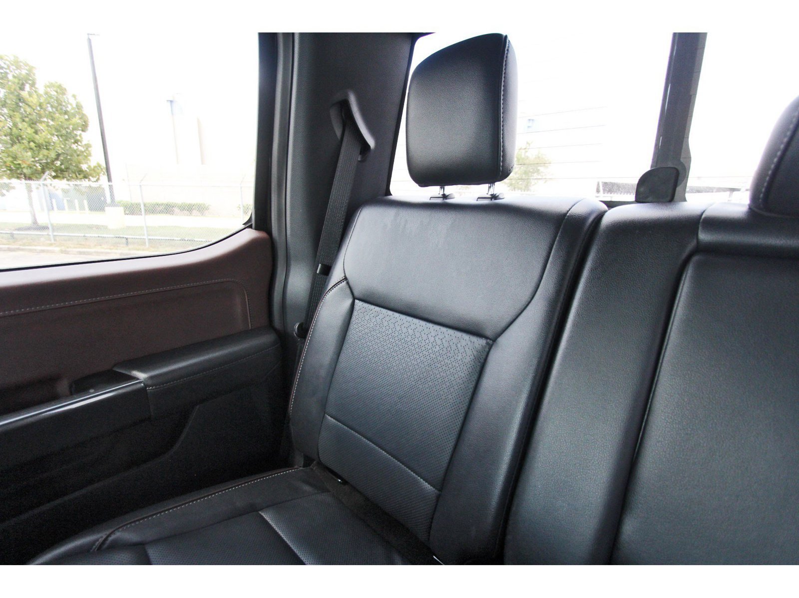 Used 2023 Ford F150 Lariat w/ Equipment Group 502A High AWD/4WD image 14