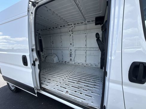 Used 2023 RAM ProMaster 2500 FWD image 22