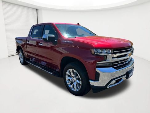 Used 2019 Chevrolet Silverado 1500 LTZ w/ LTZ Plus Package AWD/4WD image 3