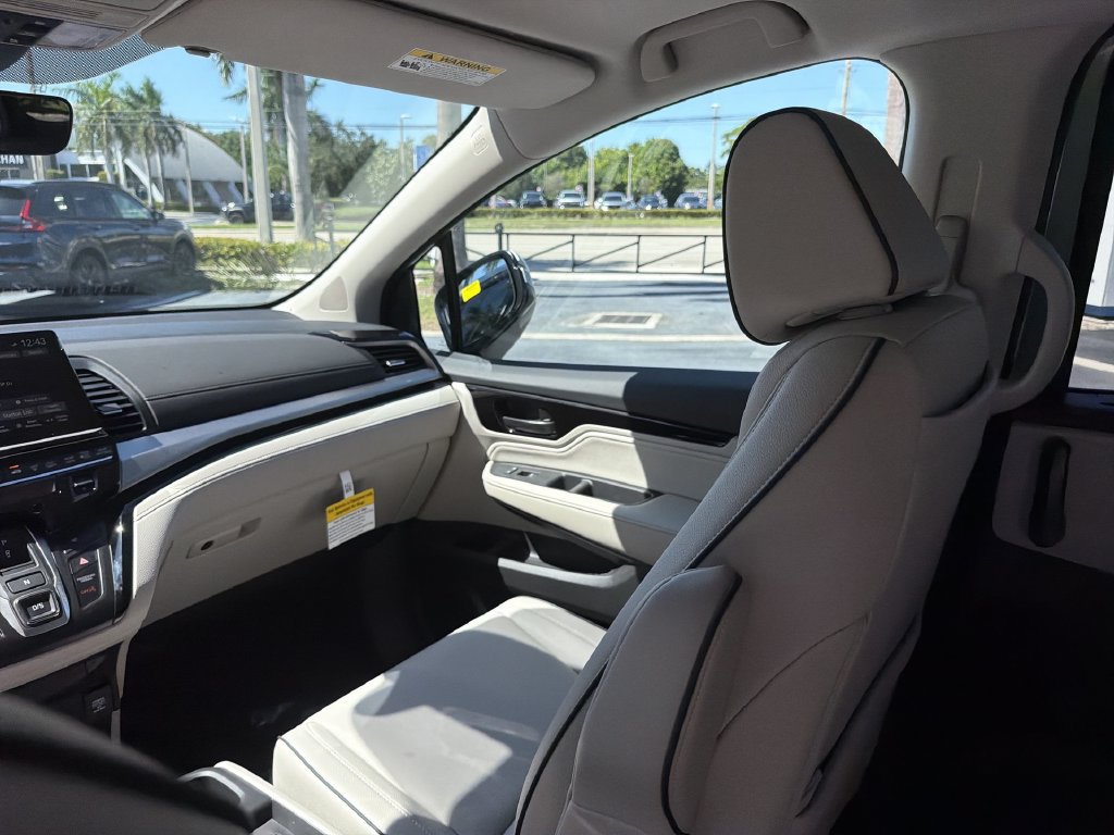 New 2027 Honda Odyssey Touring image 11