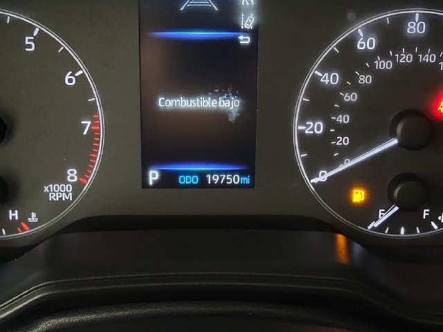 Used 2025 Toyota Corolla LE FWD image 2