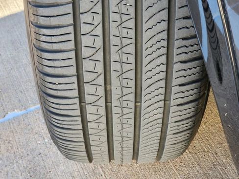 Used 2025 Land Rover Discovery Sport Dynamic SE AWD/4WD image 11