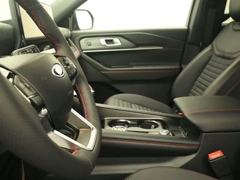 New 2026 Ford Explorer ST-Line AWD/4WD image 19