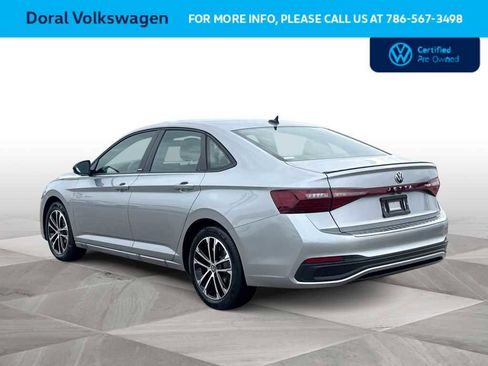 Used 2025 Volkswagen Jetta Sport FWD image 6