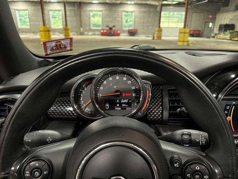 Used 2019 MINI Cooper S FWD image 29