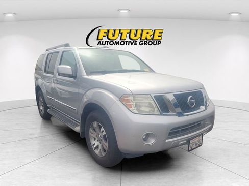 Used 2012 Nissan Pathfinder Silver image 1
