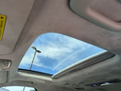 Used 2024 Kia Telluride SX Prestige w/ Towing Package image 16