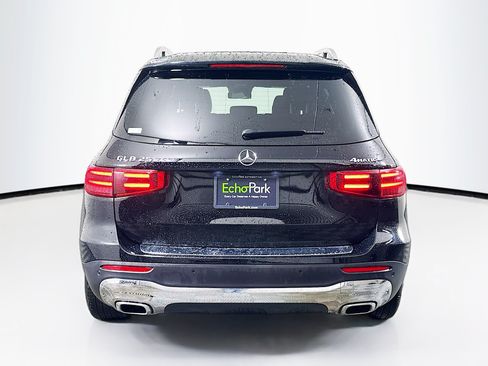 Used 2025 Mercedes-Benz GLB 250 4MATIC image 7