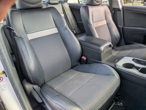 Used 2012 Toyota Camry SE FWD image 29
