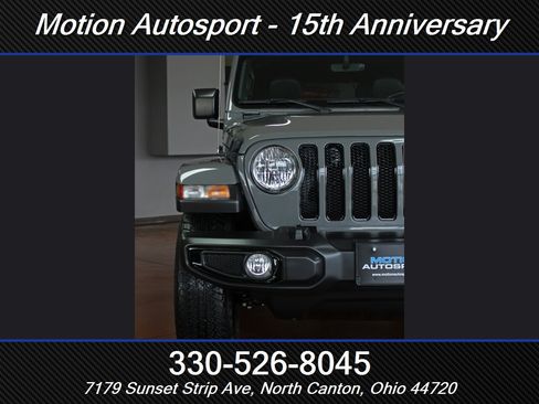 Used 2022 Jeep Wrangler Unlimited Sahara AWD/4WD image 5