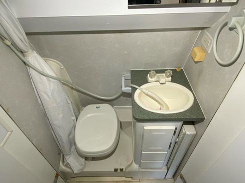 Used 2003 Chevrolet Express 3500 Extended image 31