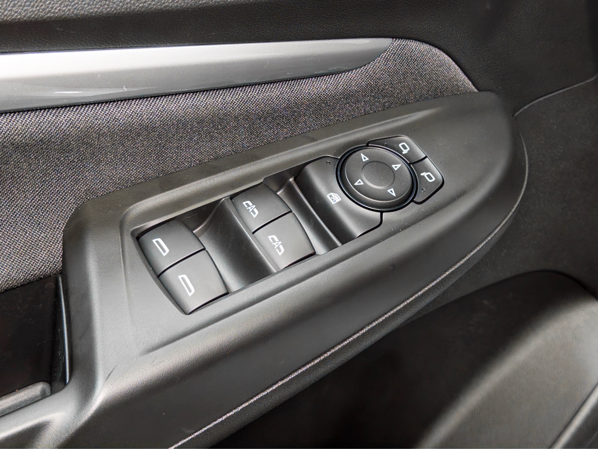 Used 2023 Chevrolet Bolt EUV LT w/ Driver Confidence Package FWD image 8