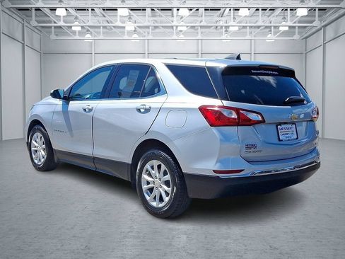 Used 2018 Chevrolet Equinox LT FWD image 7
