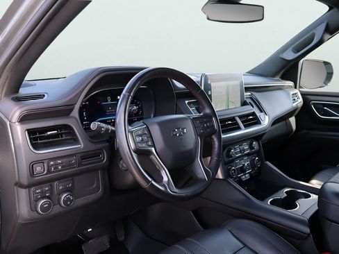 Used 2022 Chevrolet Suburban RST w/ Luxury Package AWD/4WD image 19