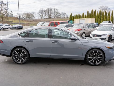 New 2025 Honda Accord Touring image 5