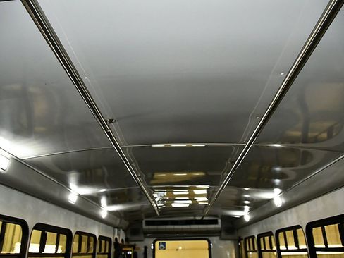 Used 2017 Ford F550 2WD Regular Cab Super Duty image 23