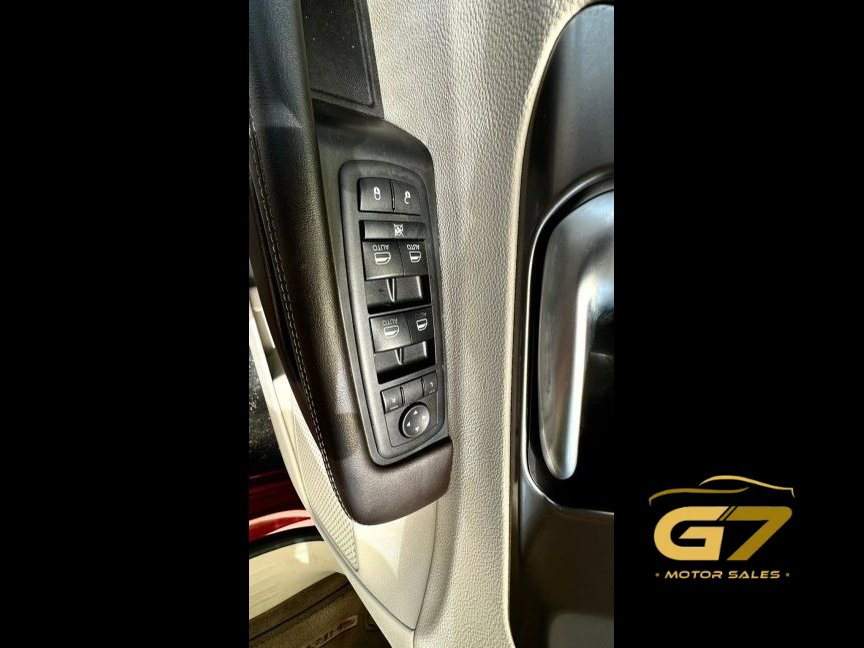 Used 2017 Chrysler Pacifica Touring-L Plus FWD image 25