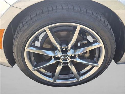 Used 2022 MAZDA MX-5 Miata Grand Touring w/ Weather Package RWD image 17