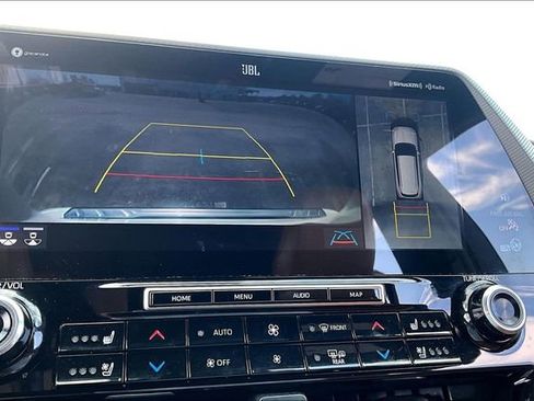 Used 2020 Toyota Highlander Platinum image 14