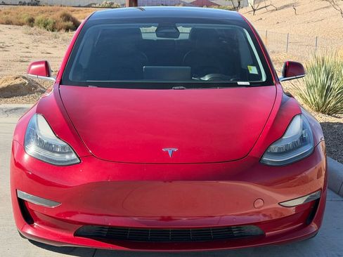 Used 2019 Tesla Model 3 Performance image 3