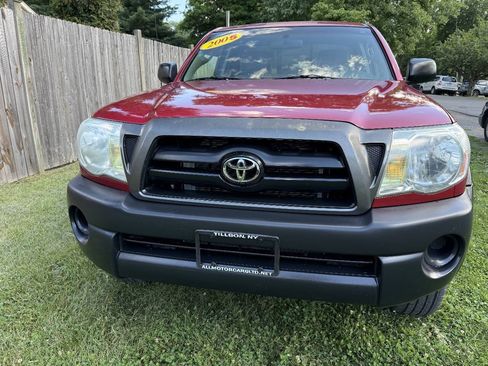 Used 2005 Toyota Tacoma 4x4 Regular Cab image 3