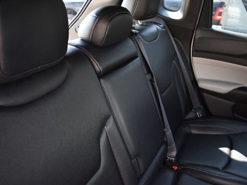 Used 2025 Jeep Compass Limited AWD/4WD image 27