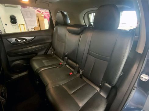 Used 2016 Nissan Rogue SL w/ SL Premium Package image 27