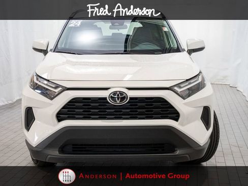 Used 2024 Toyota RAV4 XLE FWD image 2