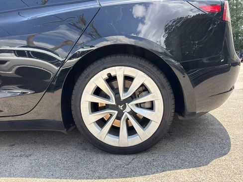 Used 2022 Tesla Model 3 Long Range AWD/4WD image 14