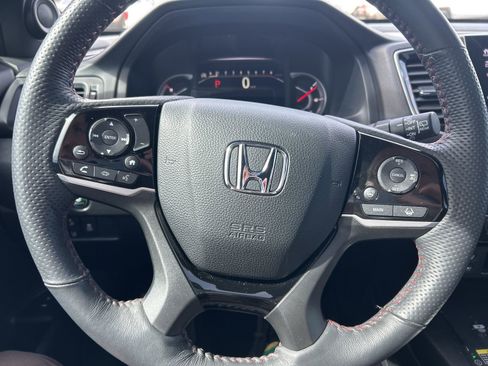 Used 2024 Honda Passport Black Edition image 15