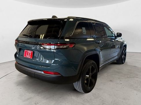 New 2026 Jeep Grand Cherokee Limited w/ Limited Altitude Package AWD/4WD image 6