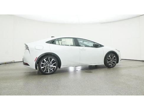 New 2026 Toyota Prius Plug-In Hybrid image 26