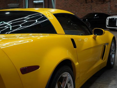 Used 2011 Chevrolet Corvette Grand Sport w/ Preferred Equipment Group image 18