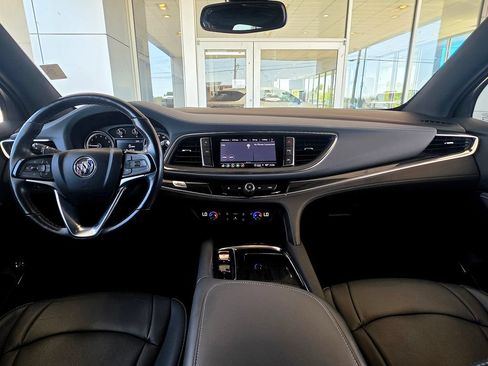Used 2023 Buick Enclave Essence AWD/4WD image 20