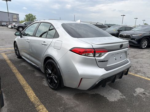 Used 2025 Toyota Corolla SE FWD image 5