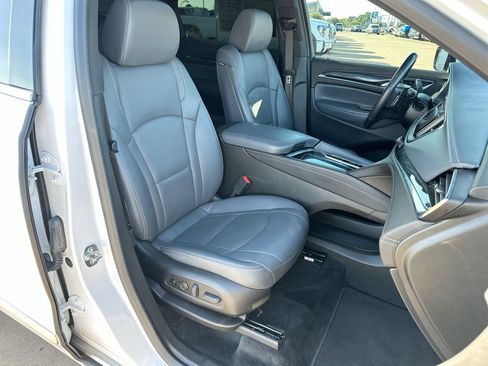 Used 2023 Buick Enclave Premium w/ Experience Buick Package FWD image 26