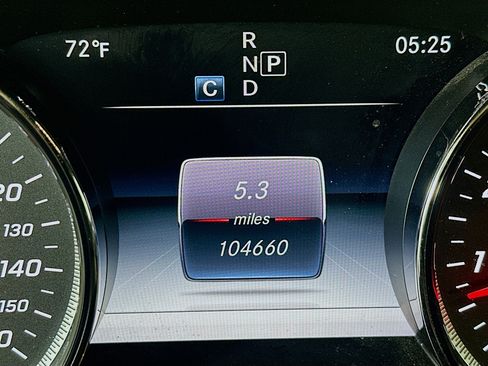 Used 2018 Mercedes-Benz E 300 image 19