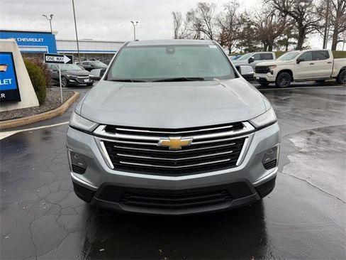 Used 2023 Chevrolet Traverse LT image 10