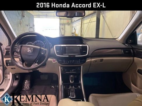 Used 2016 Honda Accord EX-L image 13