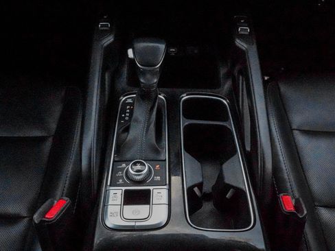 Used 2020 Kia Telluride S w/ S 8 Passenger Seating Package image 14