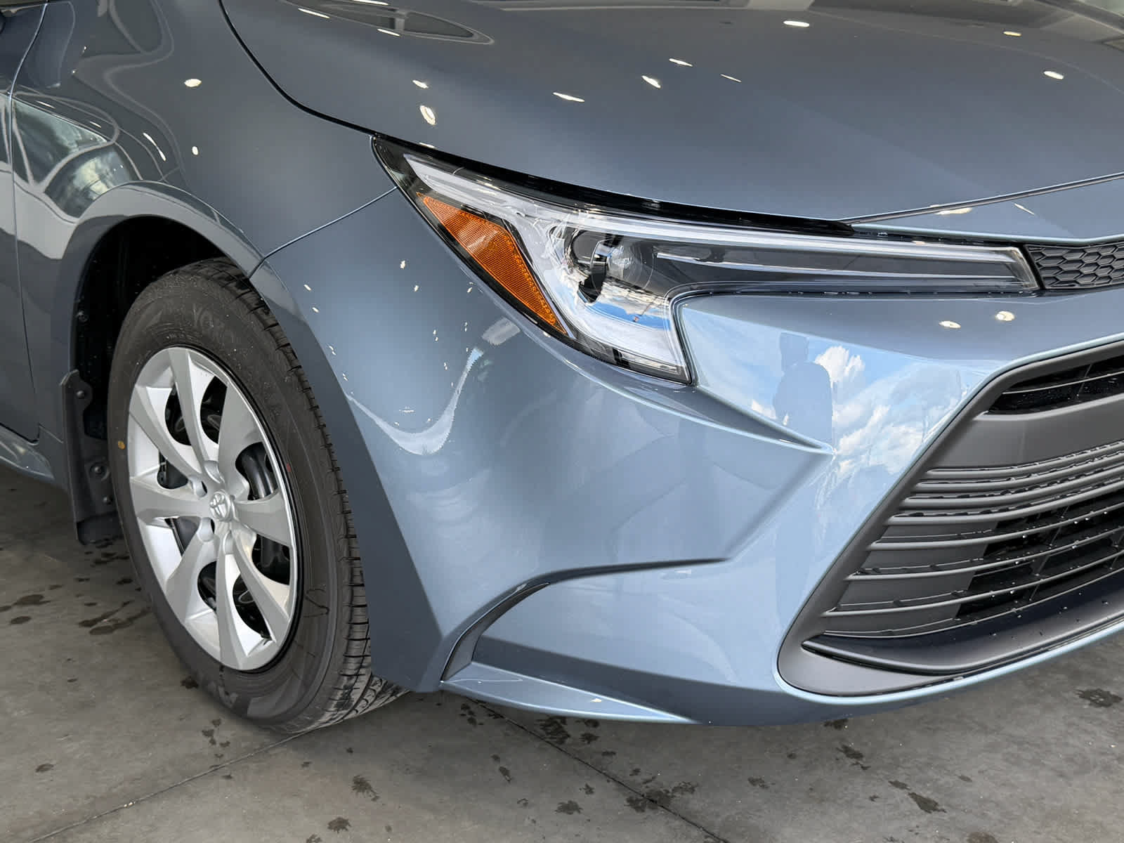 New 2027 Toyota Corolla LE FWD image 7