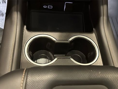 Used 2021 GMC Yukon AT4 w/ AT4 Premium Plus Package image 31